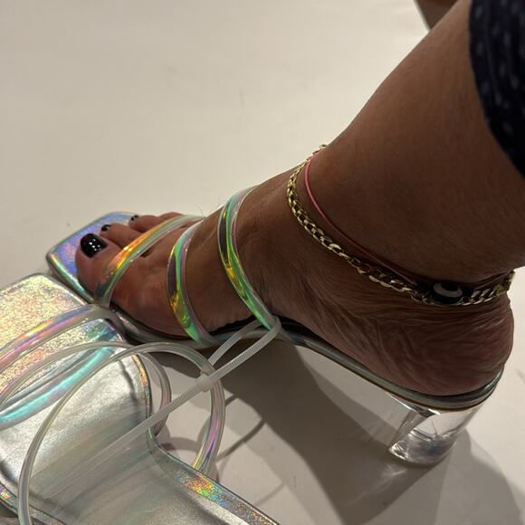 Abound NWT Strappy Clear Heel Sandal, no box. - Picture 7 of 7